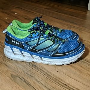 Hoka One One Conquest 2